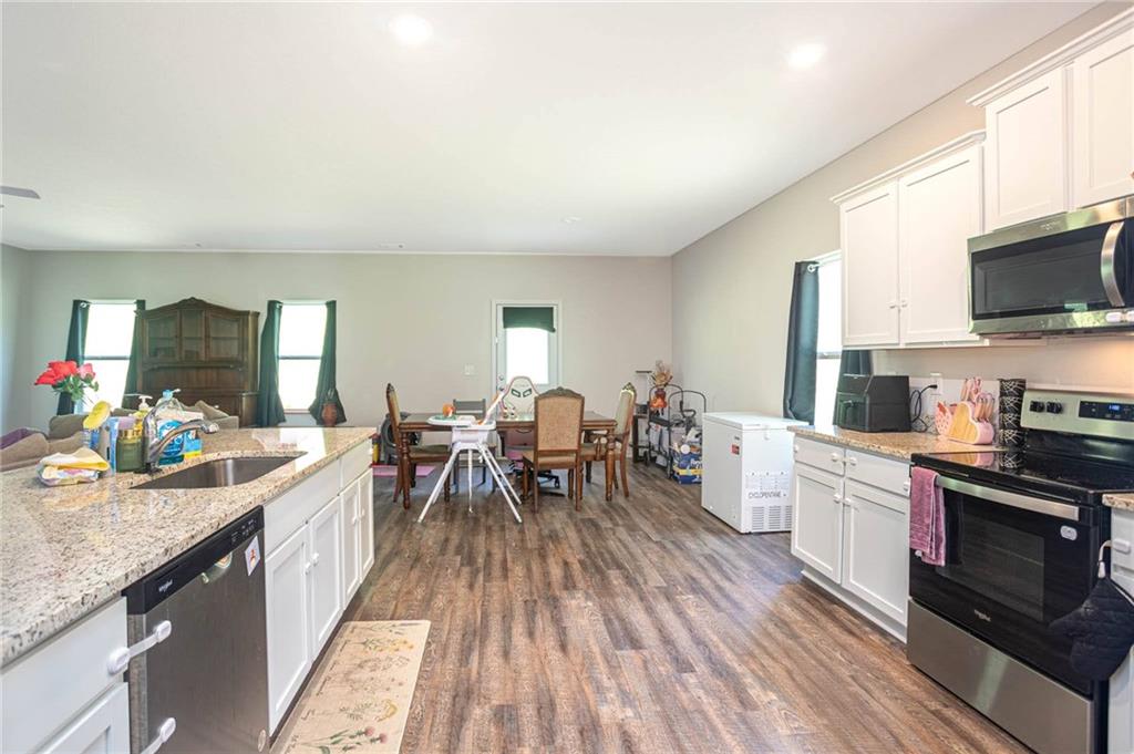 653 Meadows Farm Way