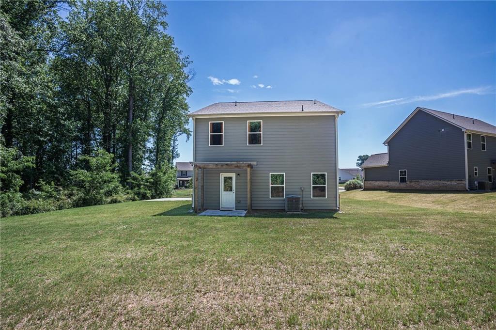 653 Meadows Farm Way