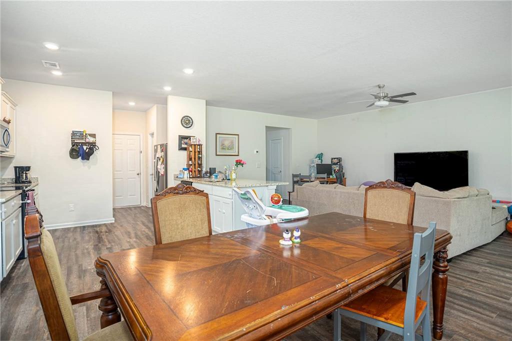 653 Meadows Farm Way