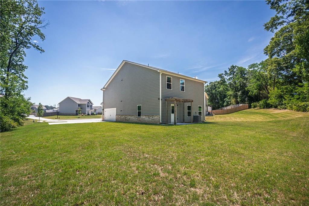 653 Meadows Farm Way