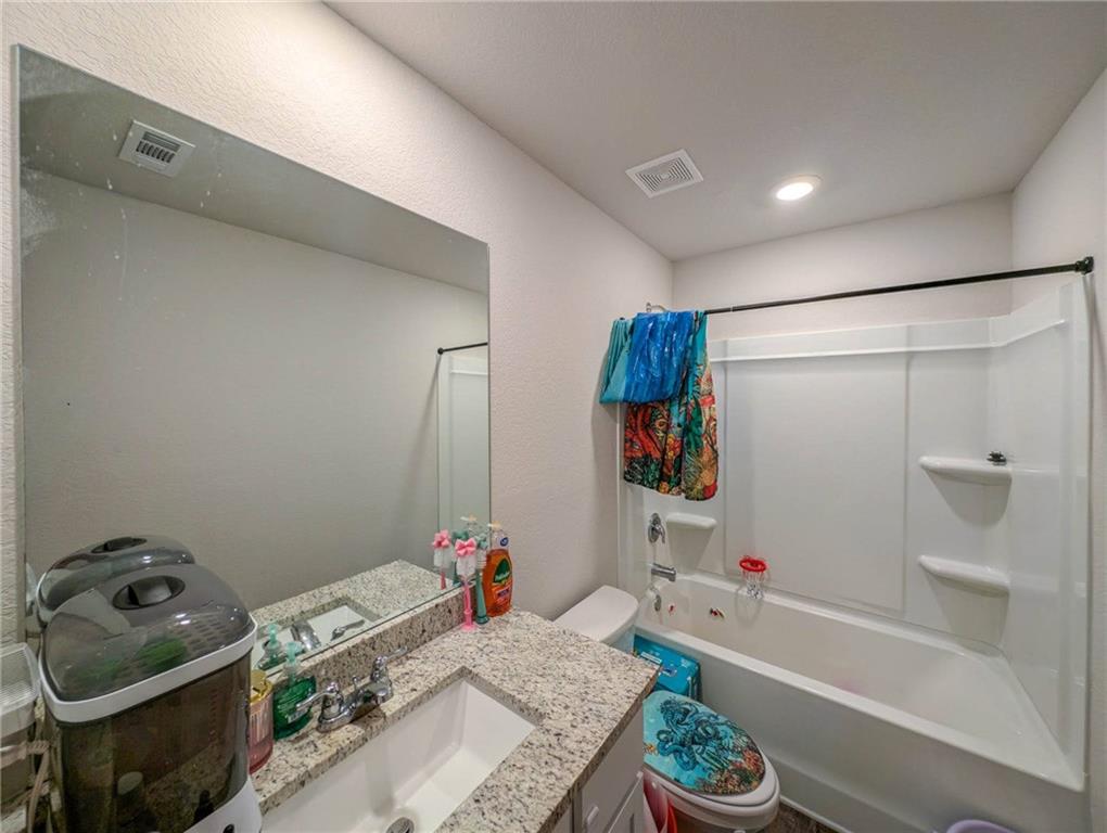 653 Meadows Farm Way