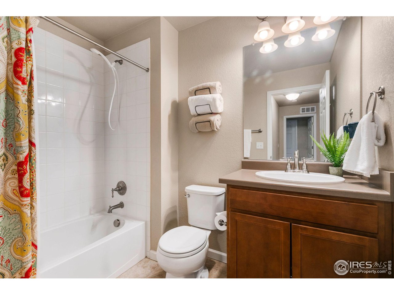 2582 Trio Falls Dr