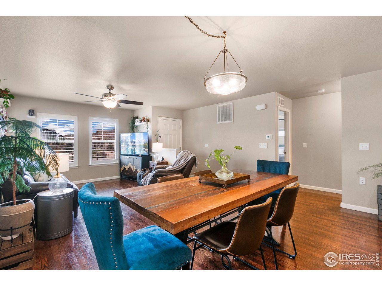 2582 Trio Falls Dr