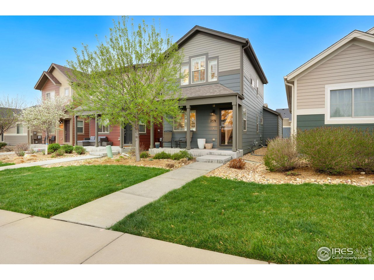 2574 Trio Falls Dr