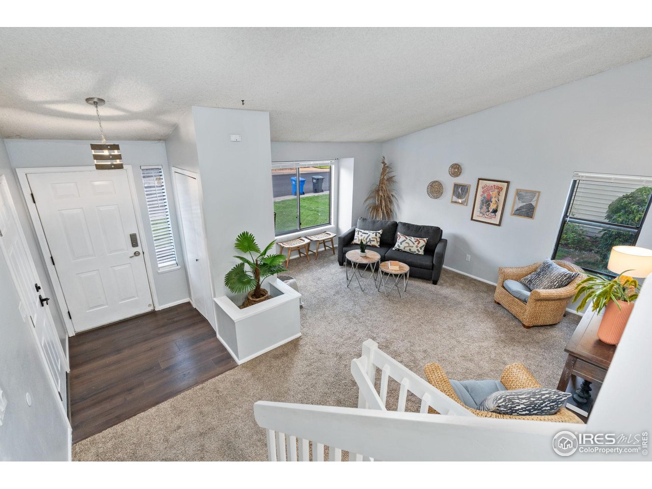 930 Bitterbrush Ln