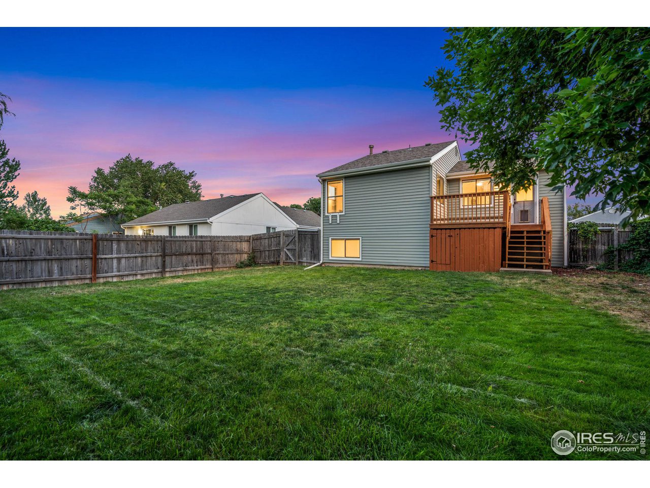 930 Bitterbrush Ln