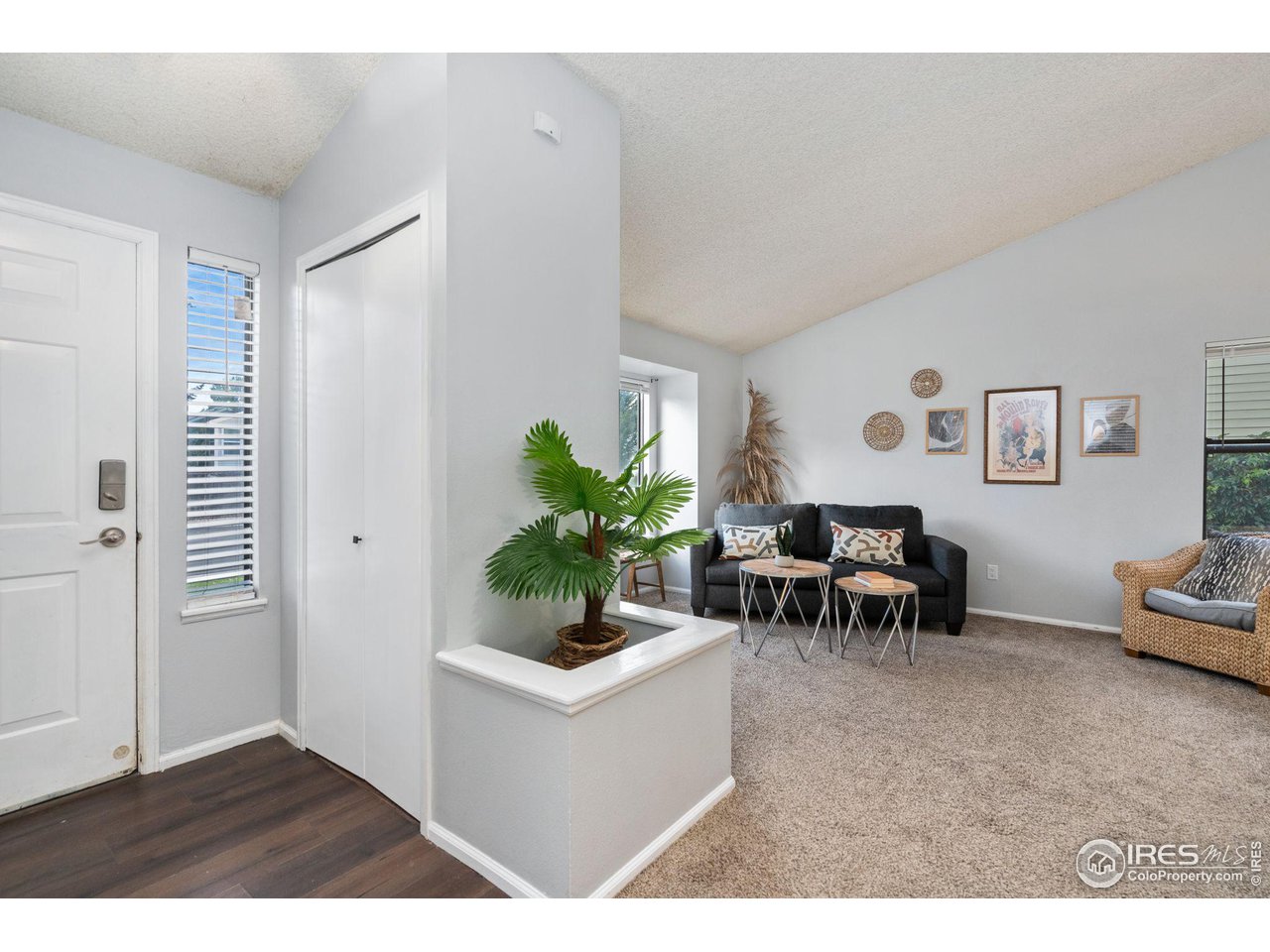 930 Bitterbrush Ln