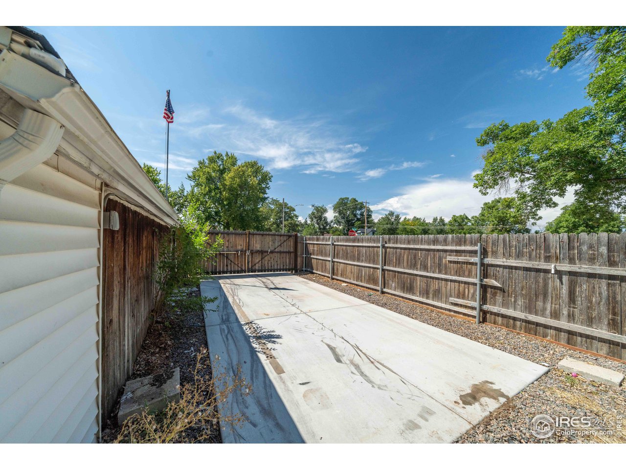 2525 W 25th St Rd