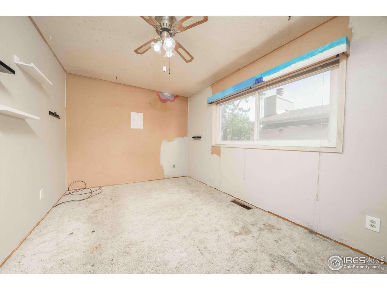 2525 W 25th St Rd