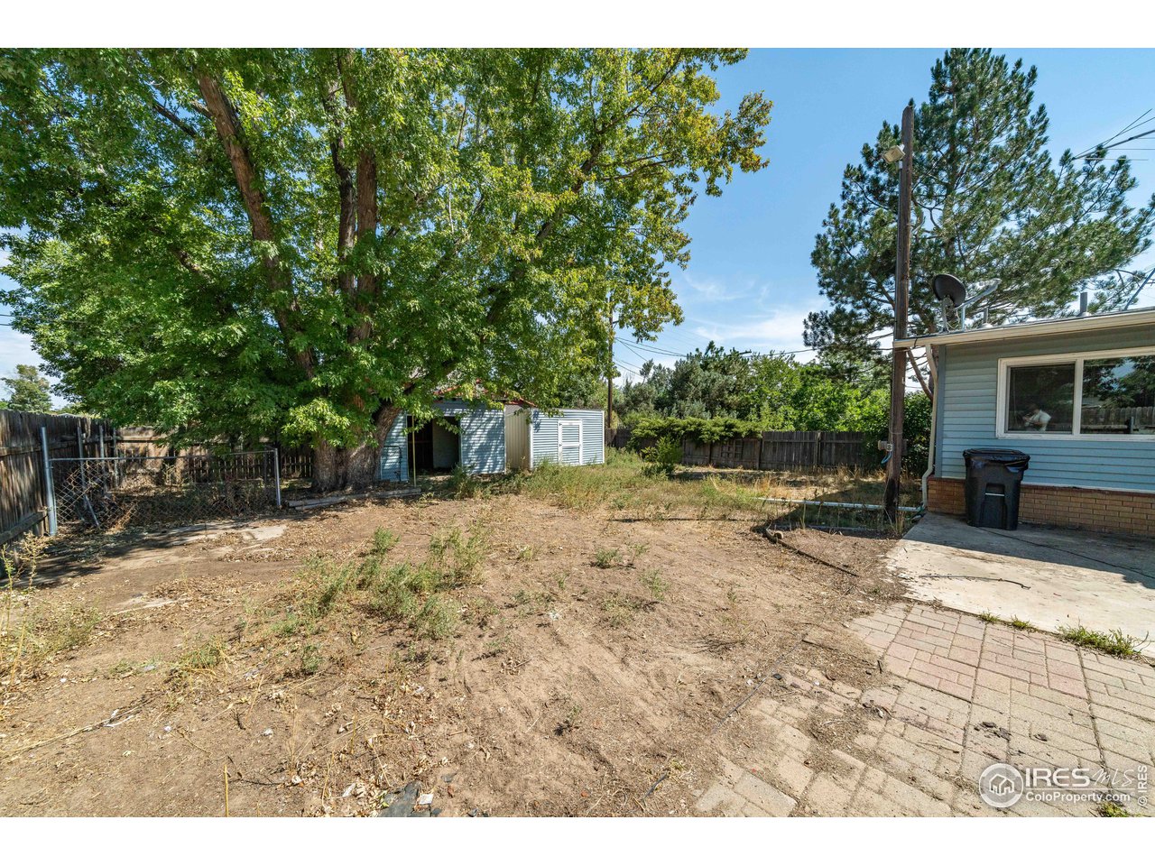 2525 W 25th St Rd