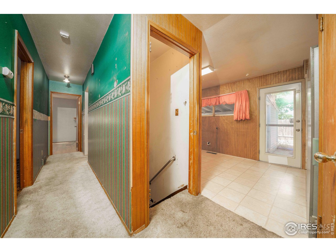 2525 W 25th St Rd