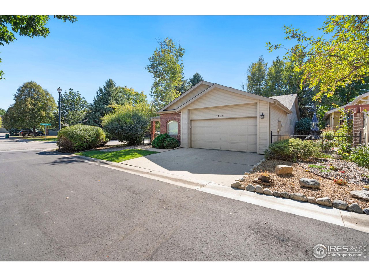 1438 Front Nine Dr