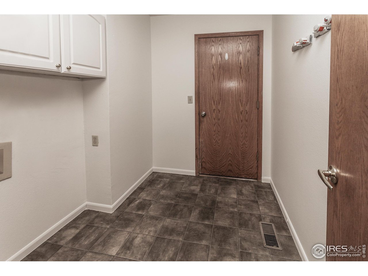 1438 Front Nine Dr
