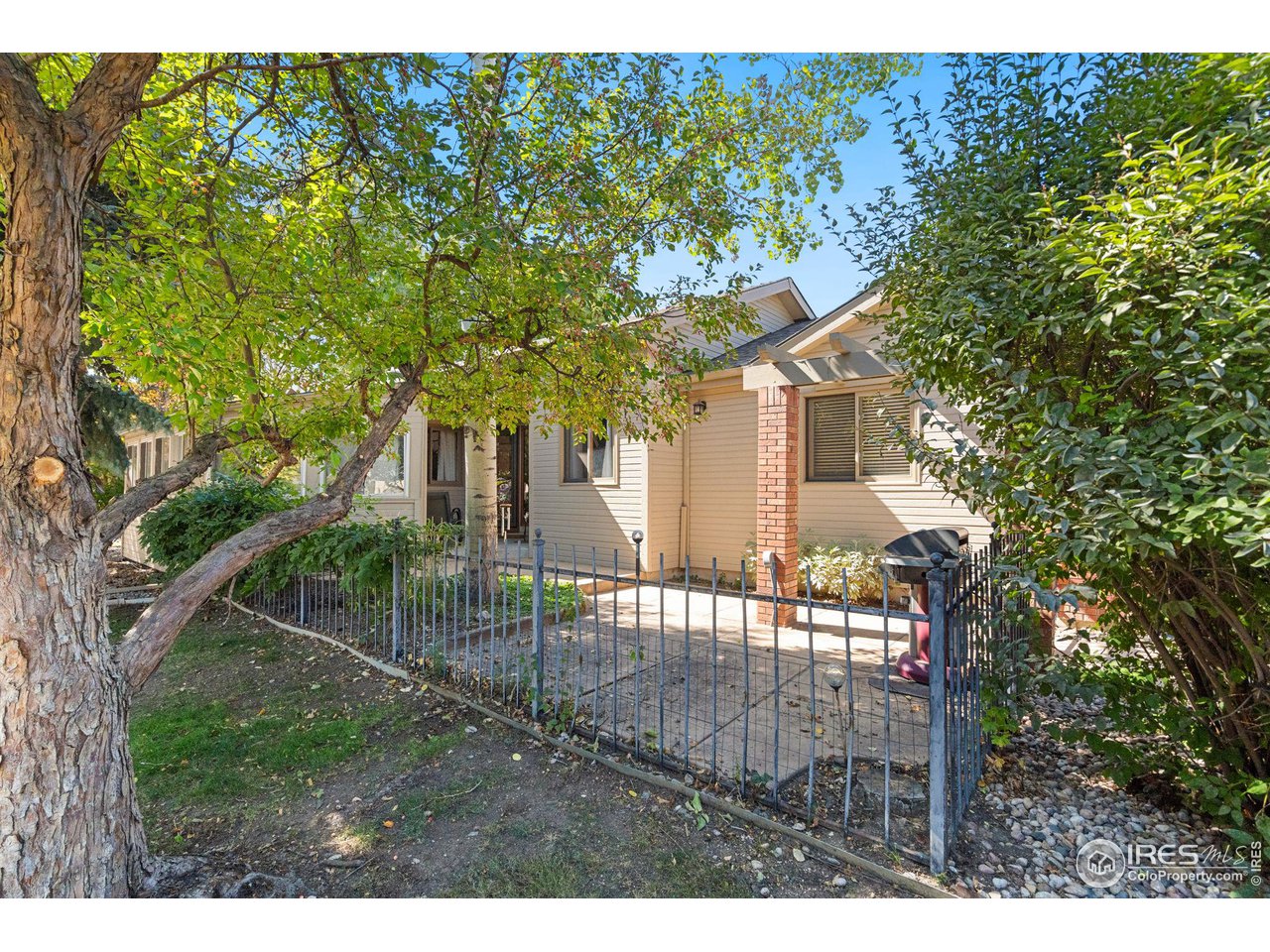 1438 Front Nine Dr