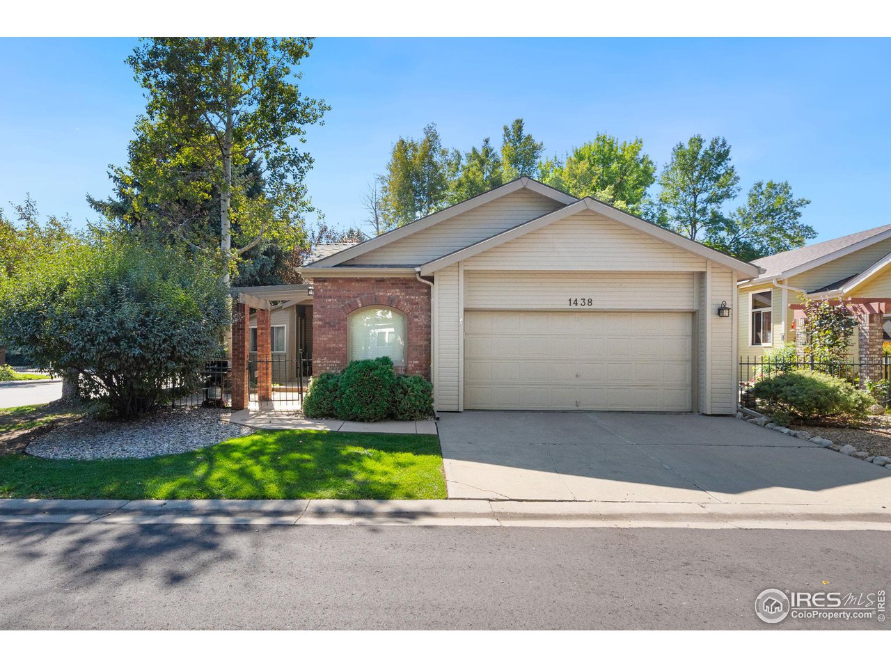 1438 Front Nine Dr