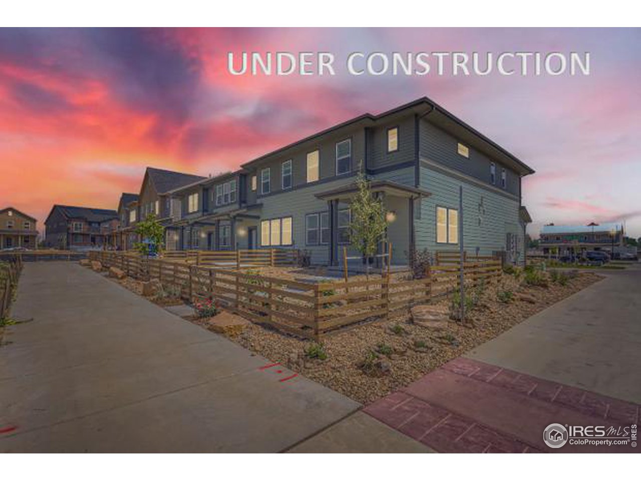 752 Nob Hill Ln