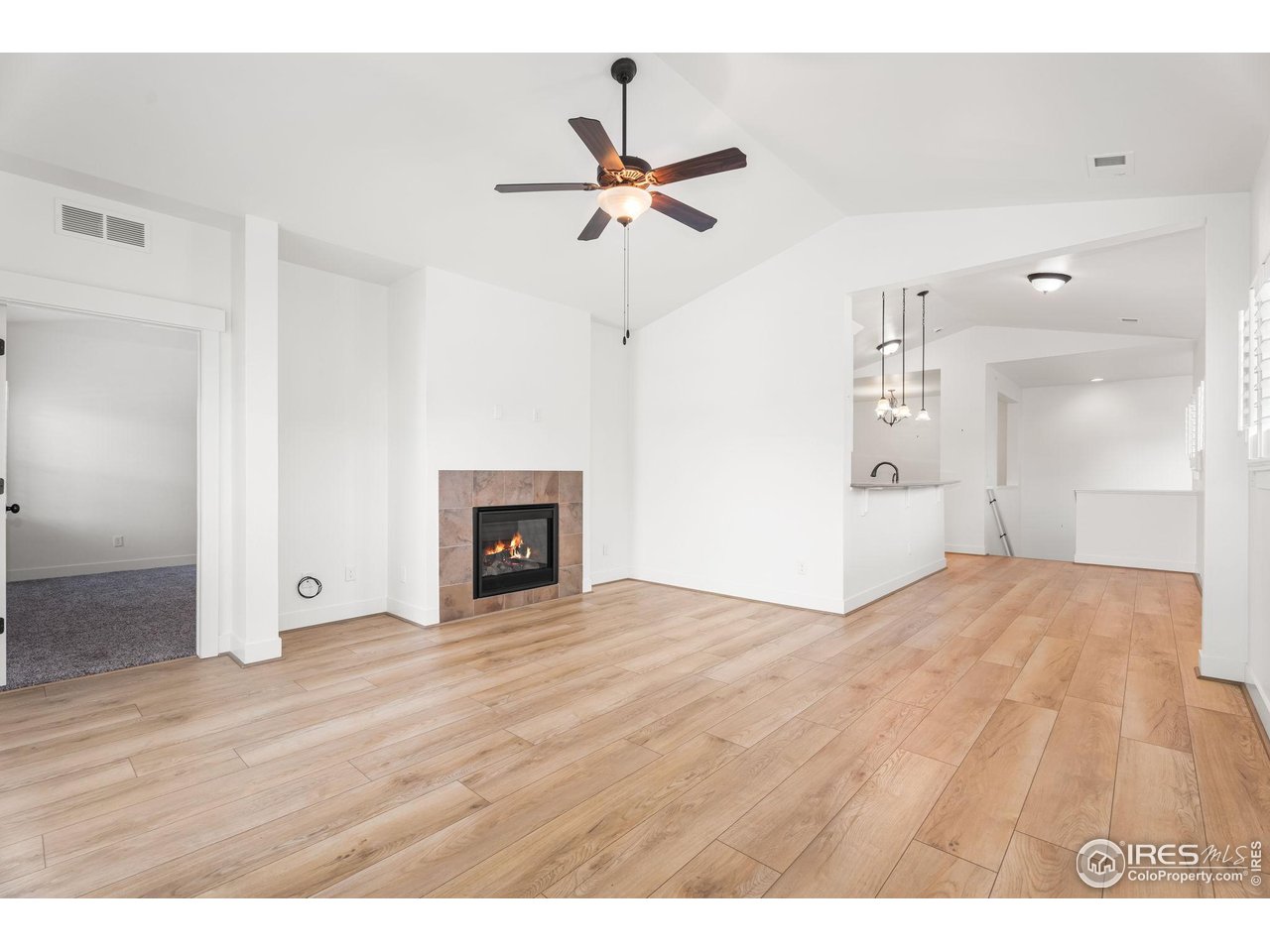 5020 Cinquefoil Ln 9G