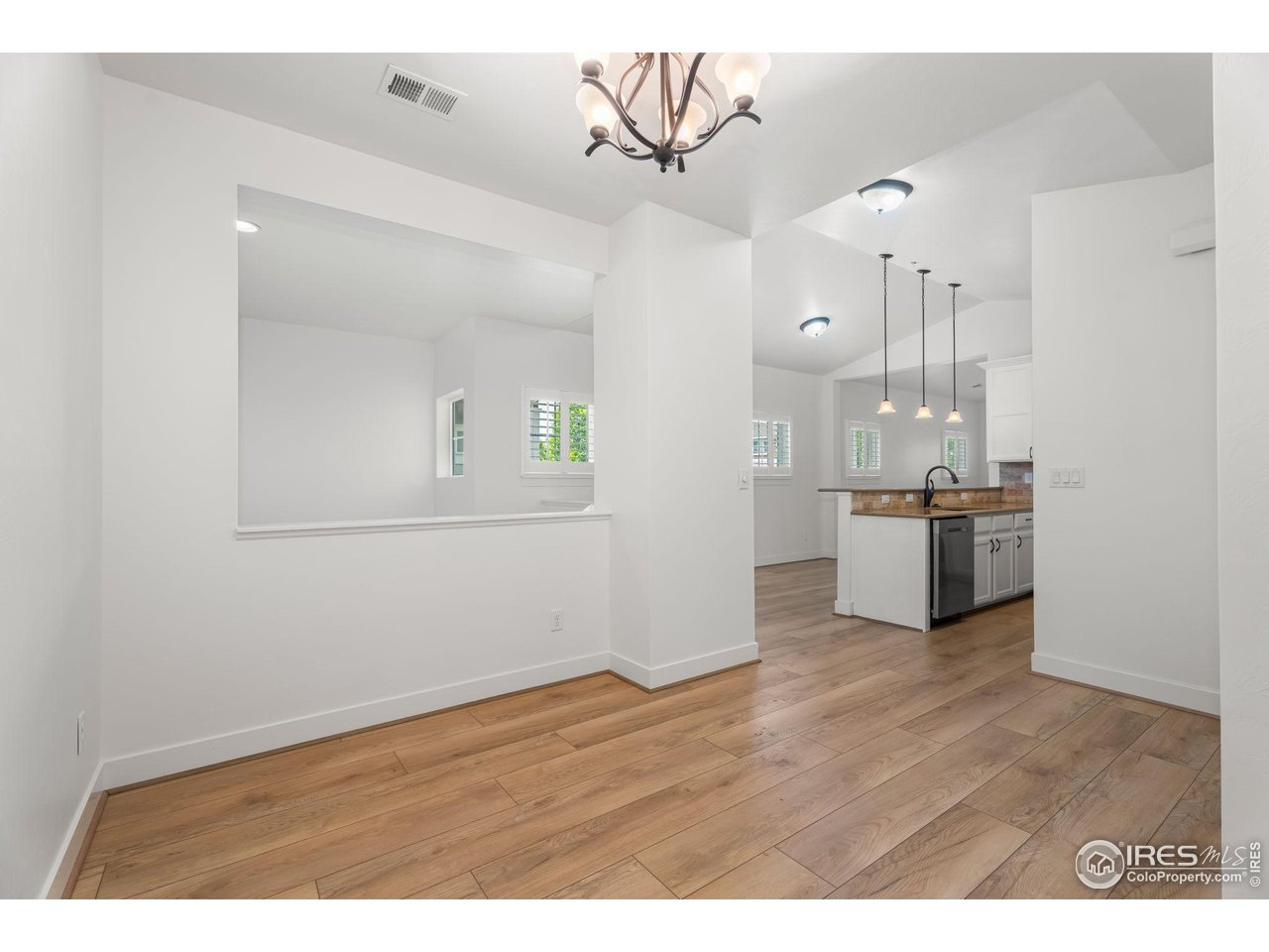5020 Cinquefoil Ln 9G