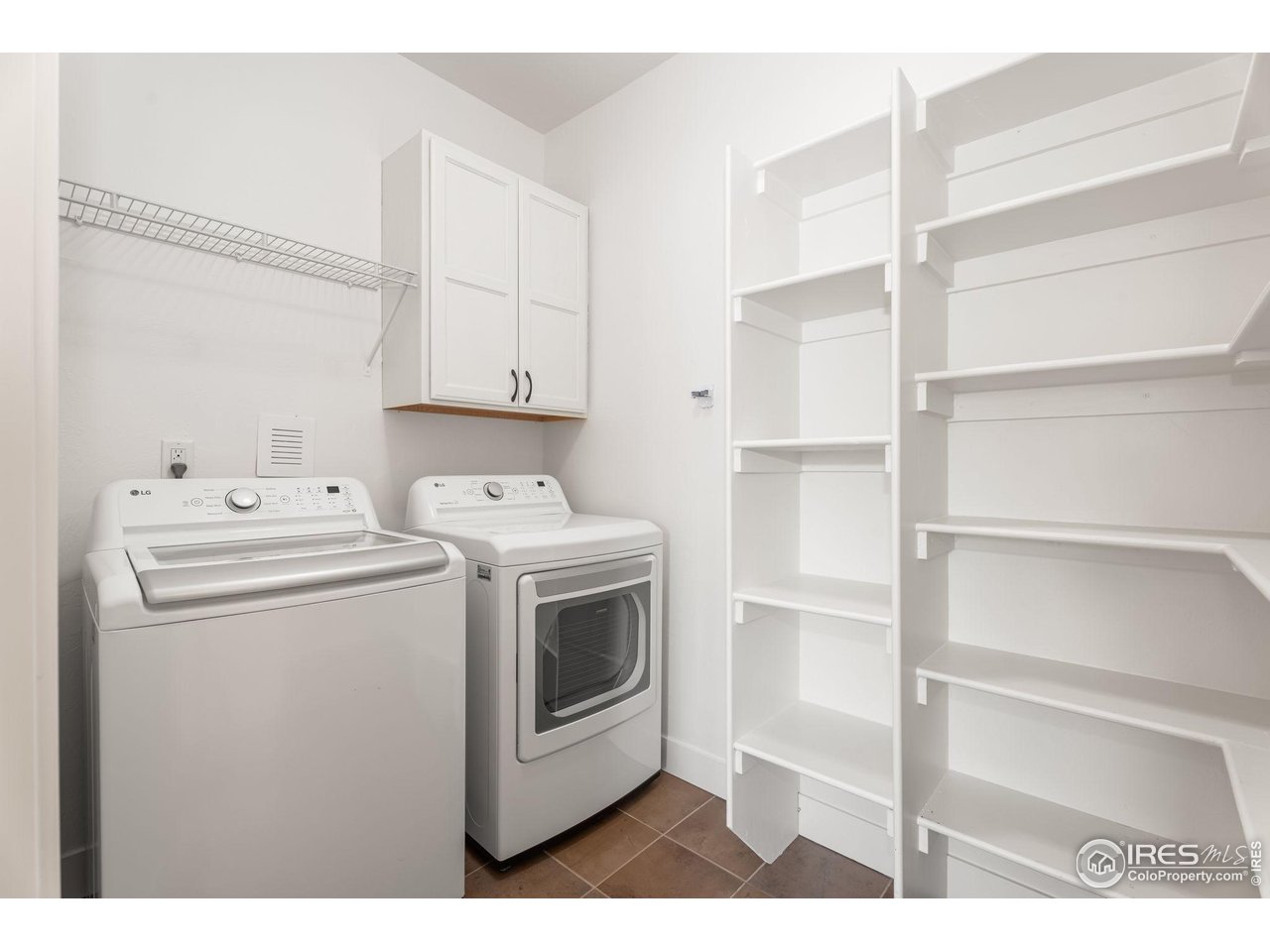 5020 Cinquefoil Ln 9G