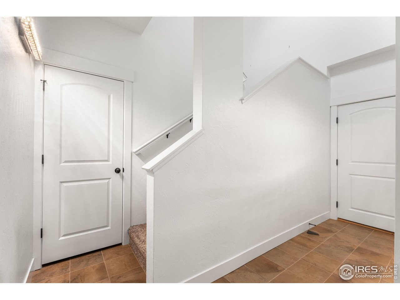 5020 Cinquefoil Ln 9G