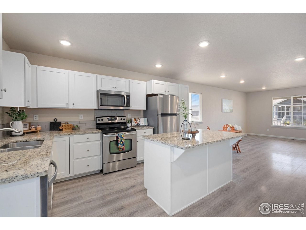 4216 Yellowbells Dr