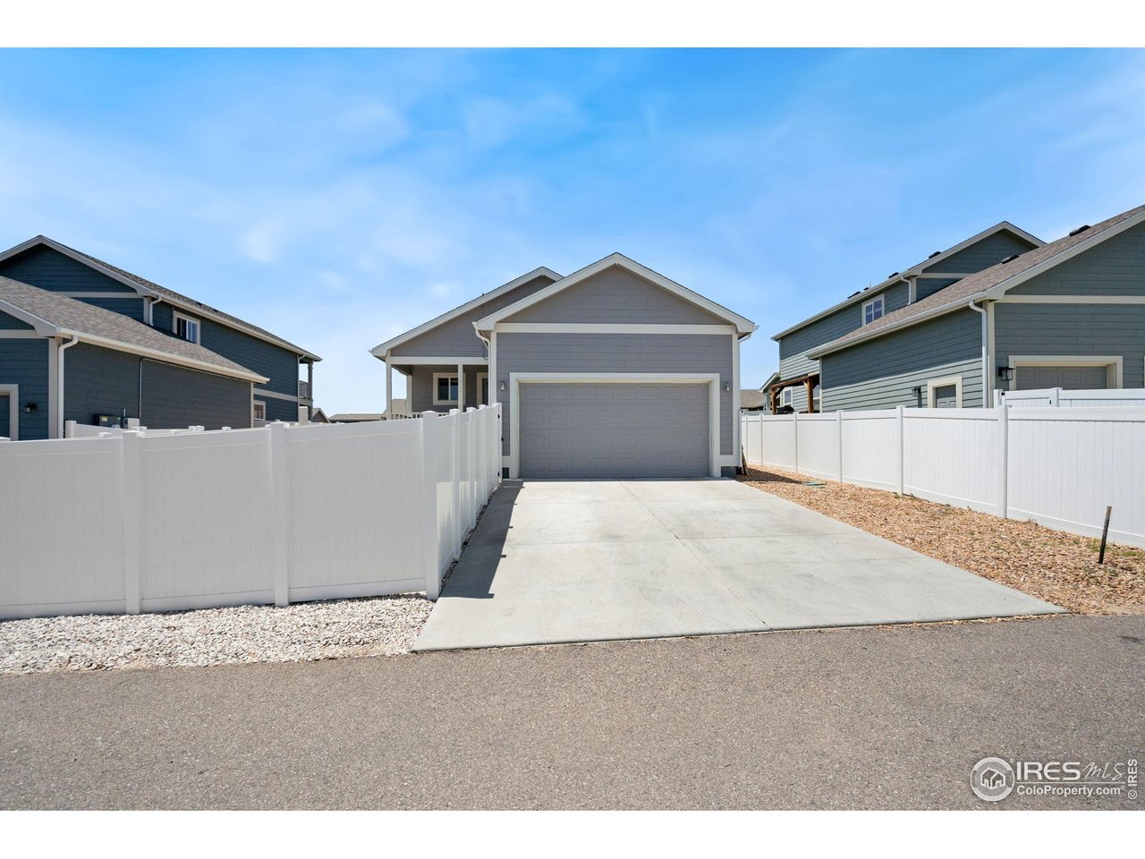 4216 Yellowbells Dr