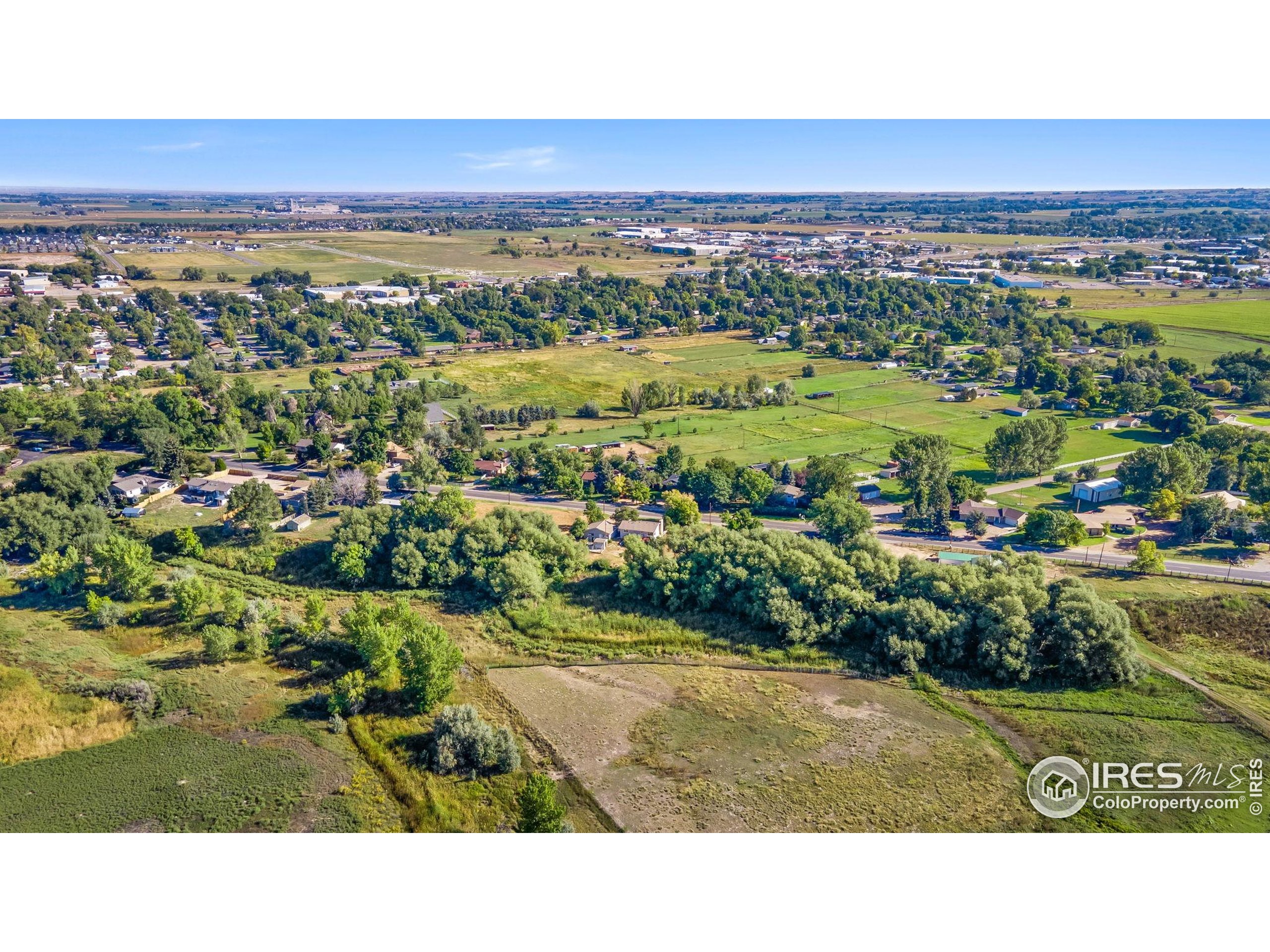 1049 S Summit View Dr