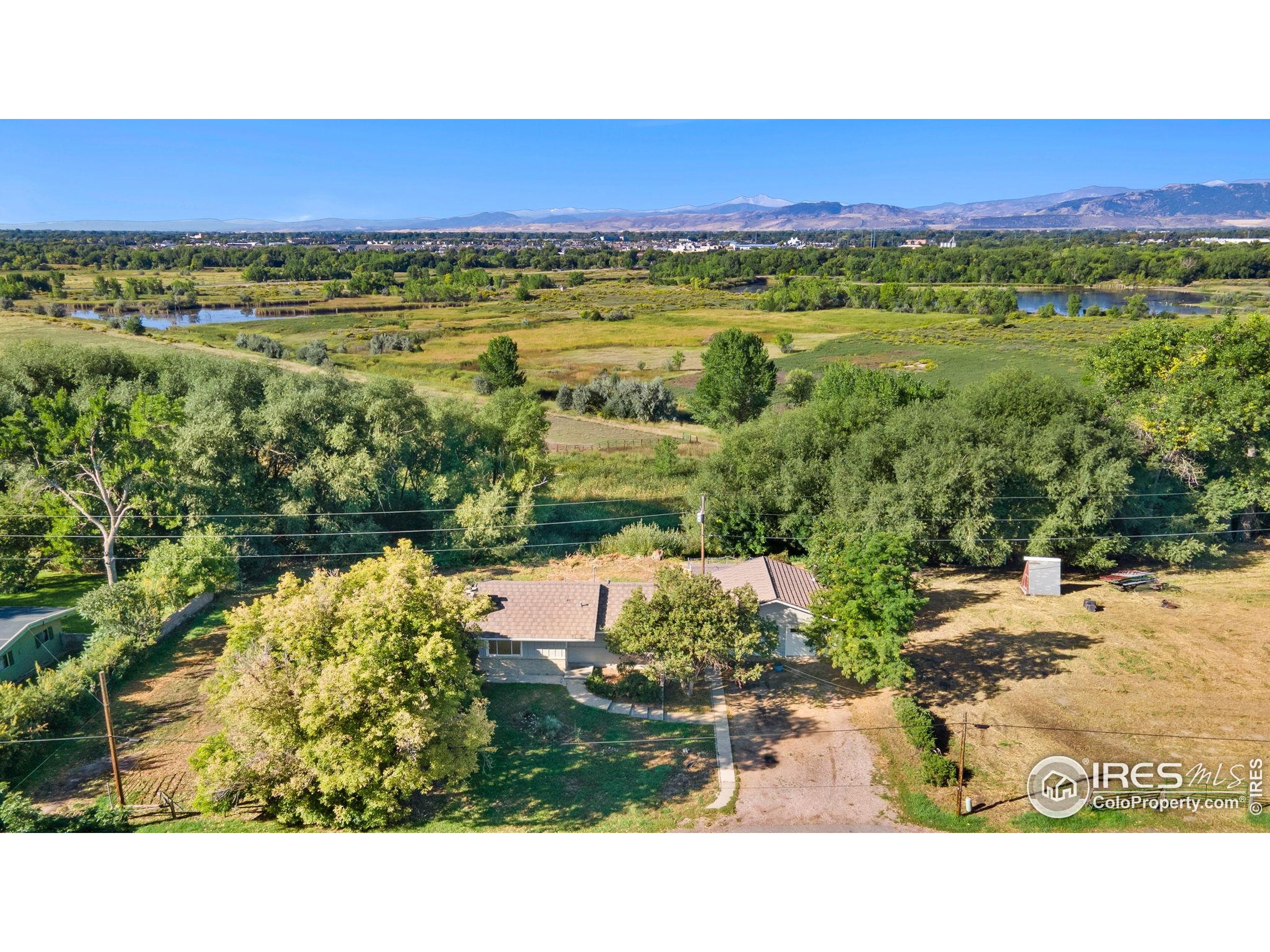 1049 S Summit View Dr