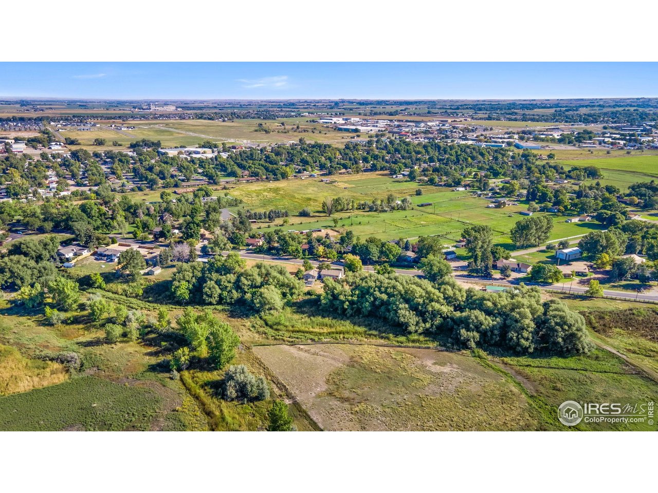 1049 S Summit View Dr