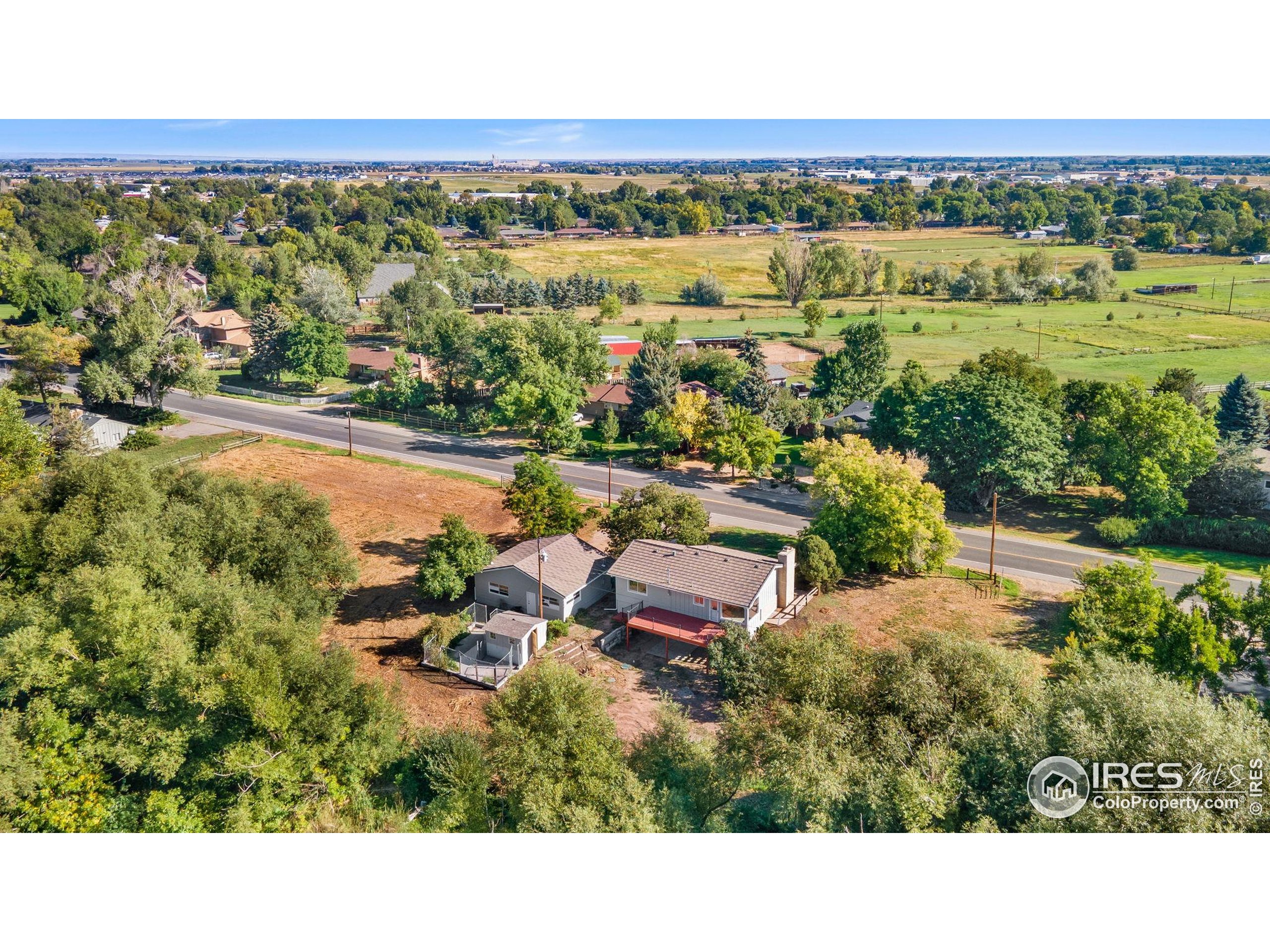 1049 S Summit View Dr