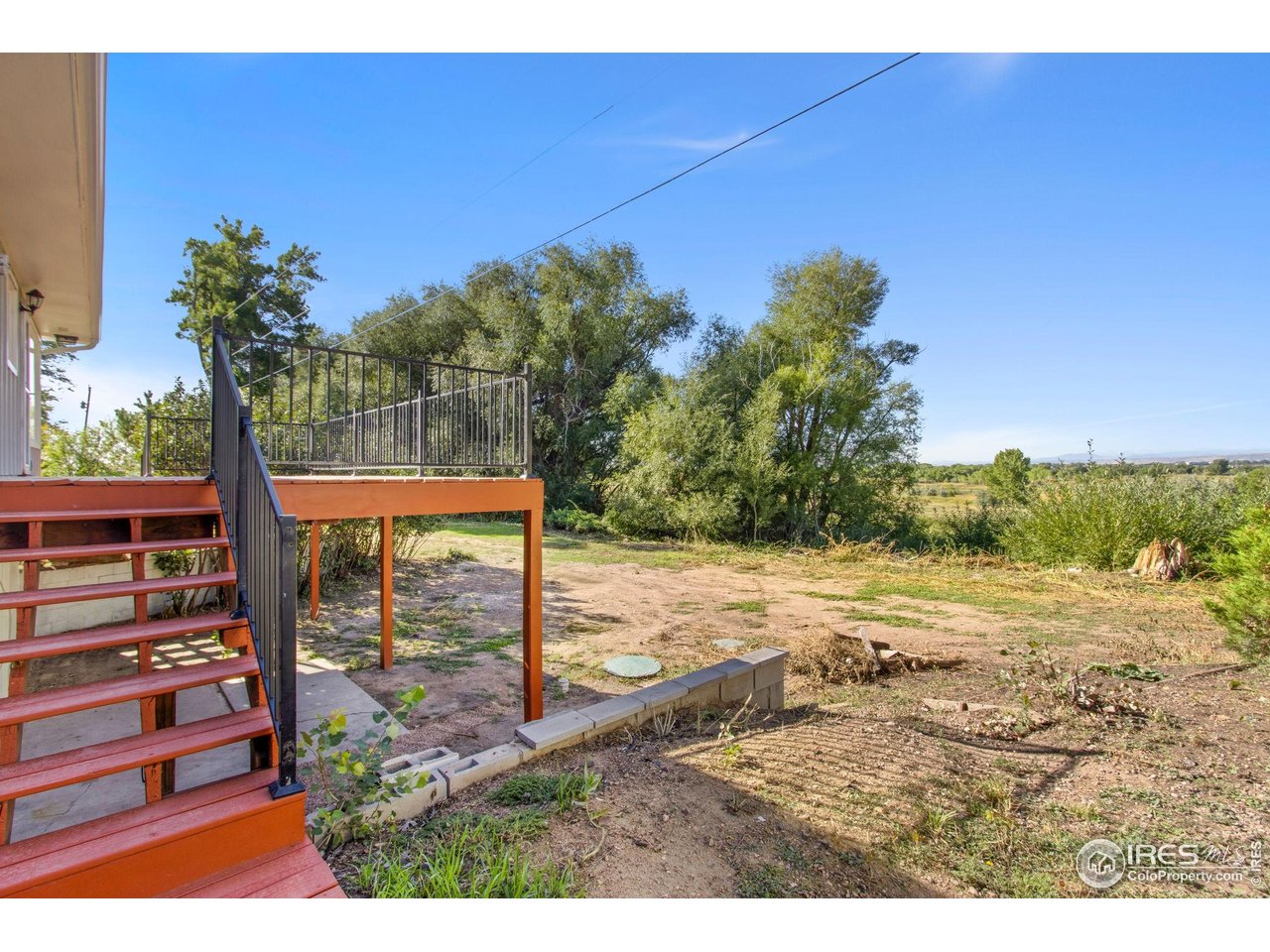 1049 S Summit View Dr