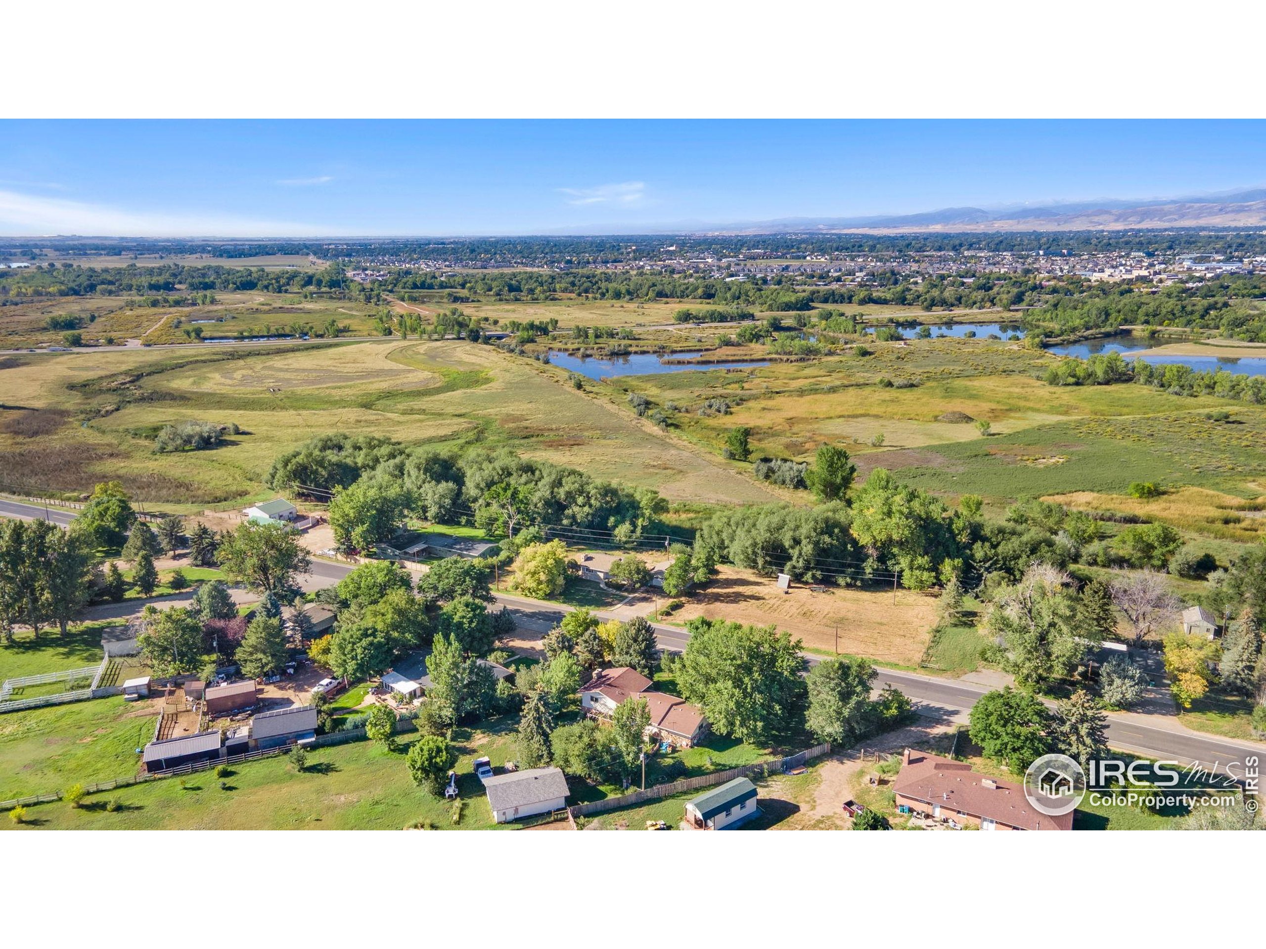 1049 S Summit View Dr