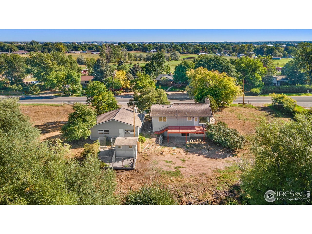 1049 S Summit View Dr