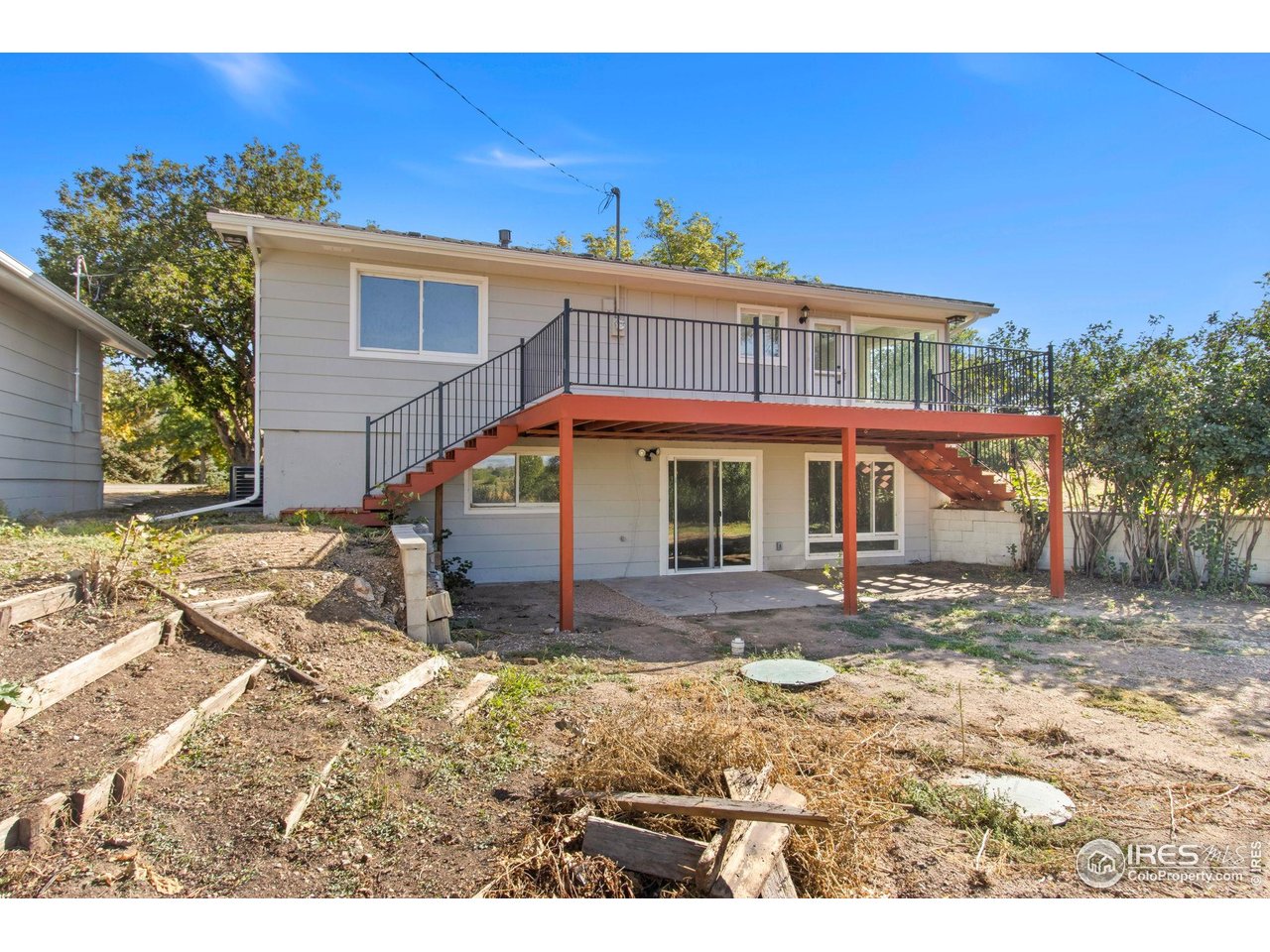 1049 S Summit View Dr