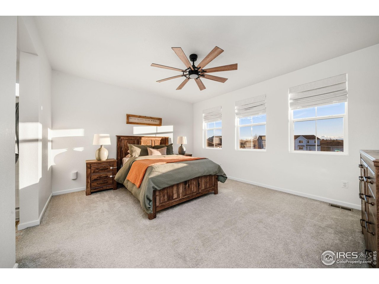 6002 Autumn Breeze Ct