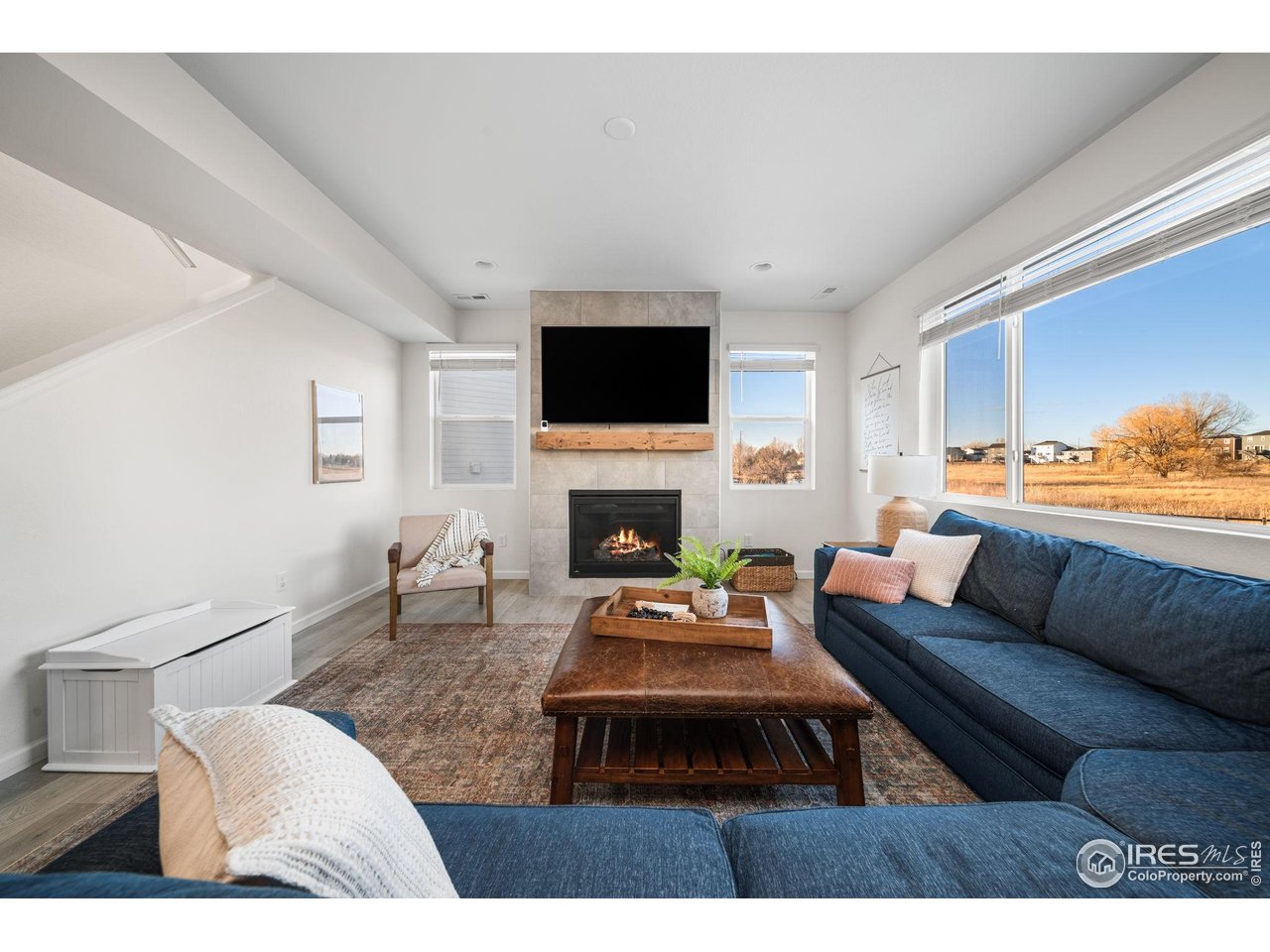 6002 Autumn Breeze Ct