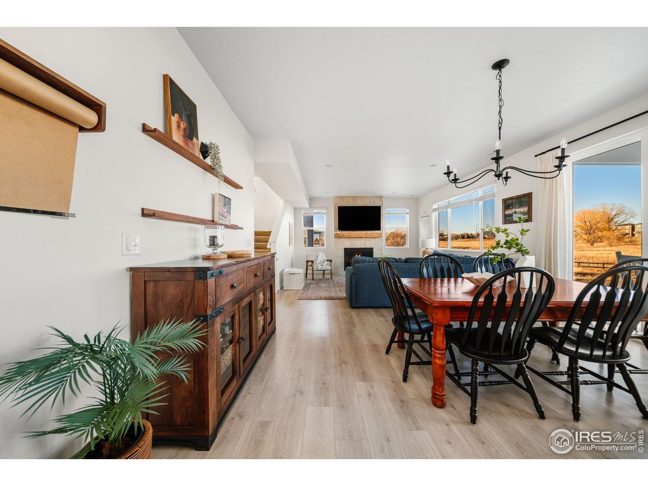 6002 Autumn Breeze Ct