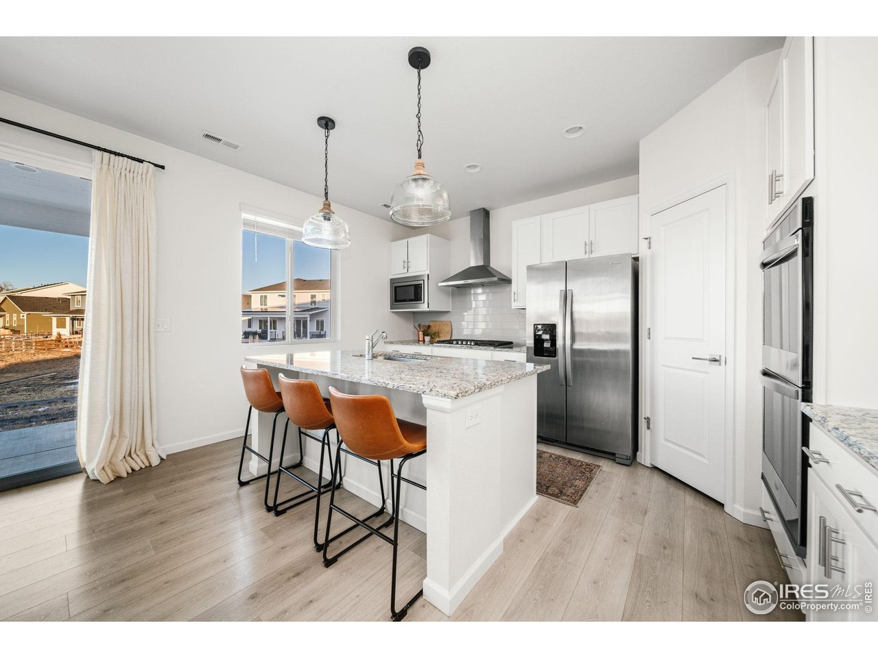 6002 Autumn Breeze Ct