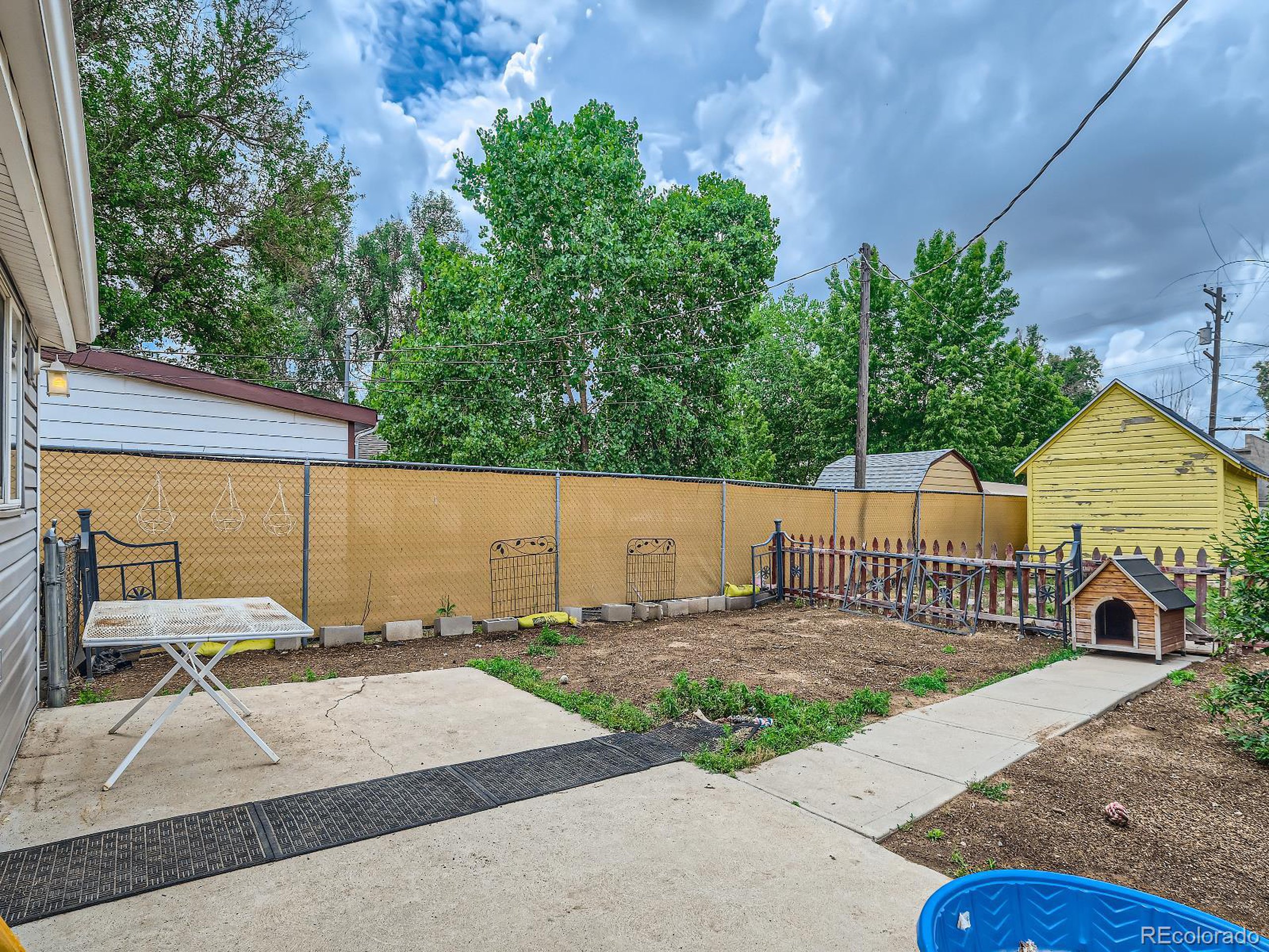 3807 Golden St