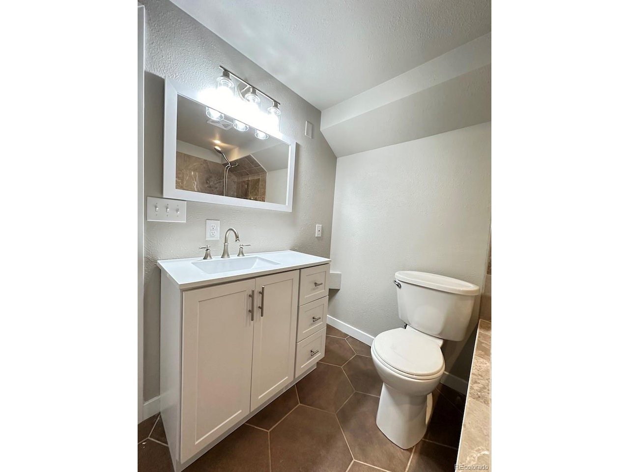 173 E 5th Ave