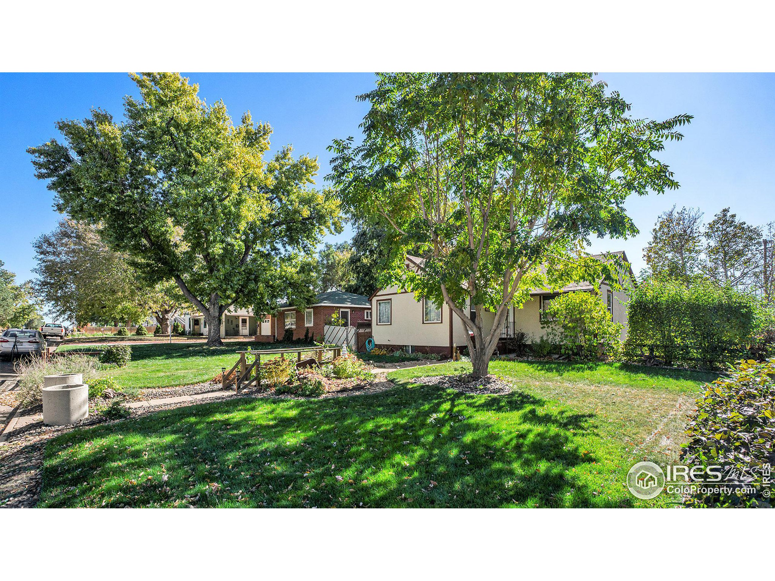 2440 W 9th St