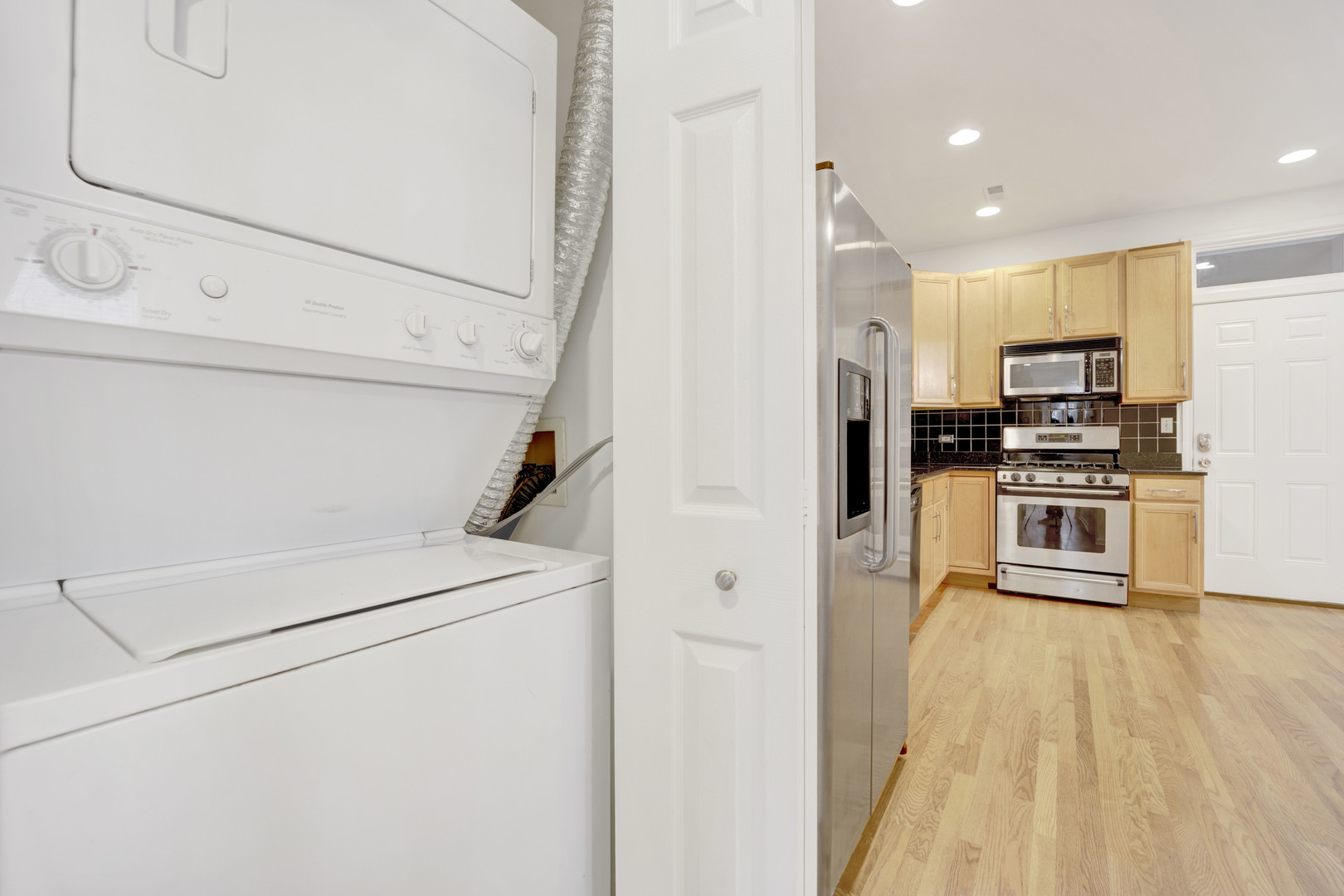 3354 N Central Park Avenue Unit: 2S