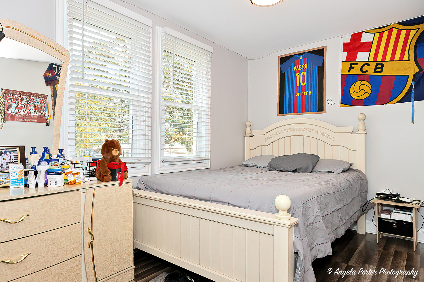 117 W Hawthorne Drive