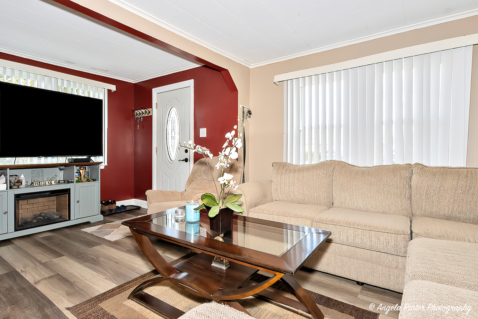 117 W Hawthorne Drive