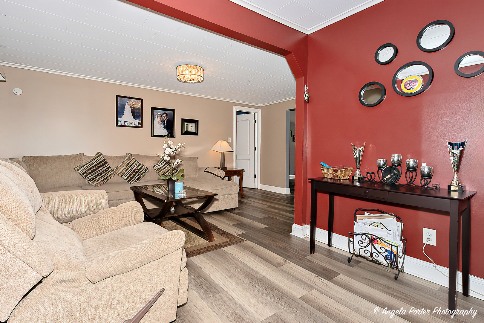 117 W Hawthorne Drive