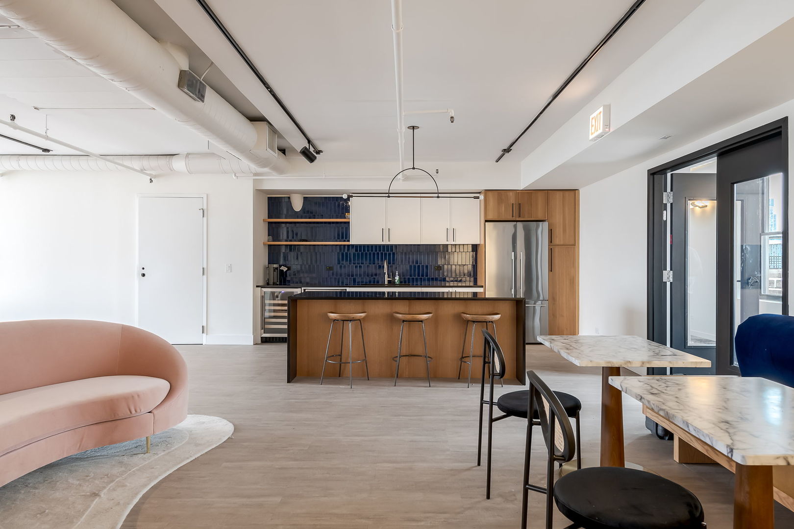 728 W Jackson Boulevard Unit: 226