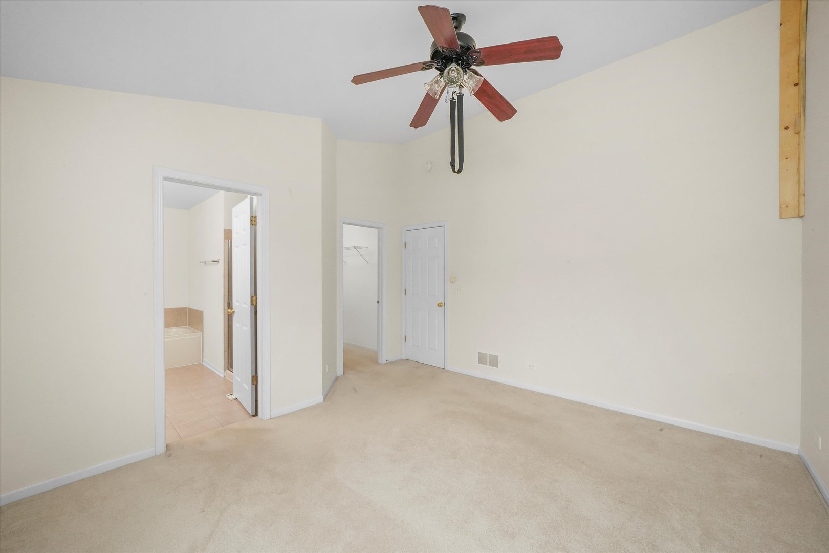 1842 Fredericksburg Lane