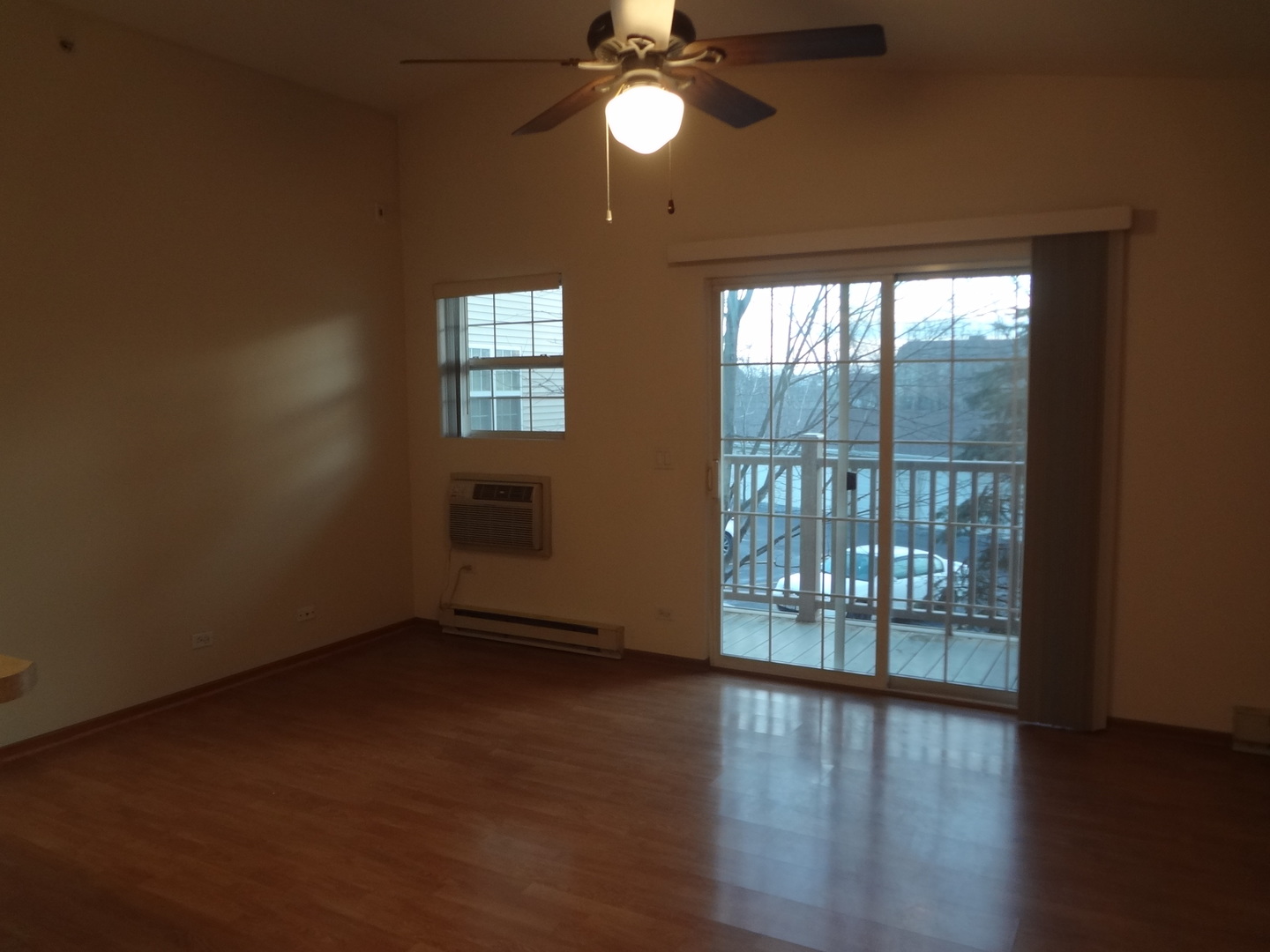 1548 W Sand Bar Court Unit: 2B