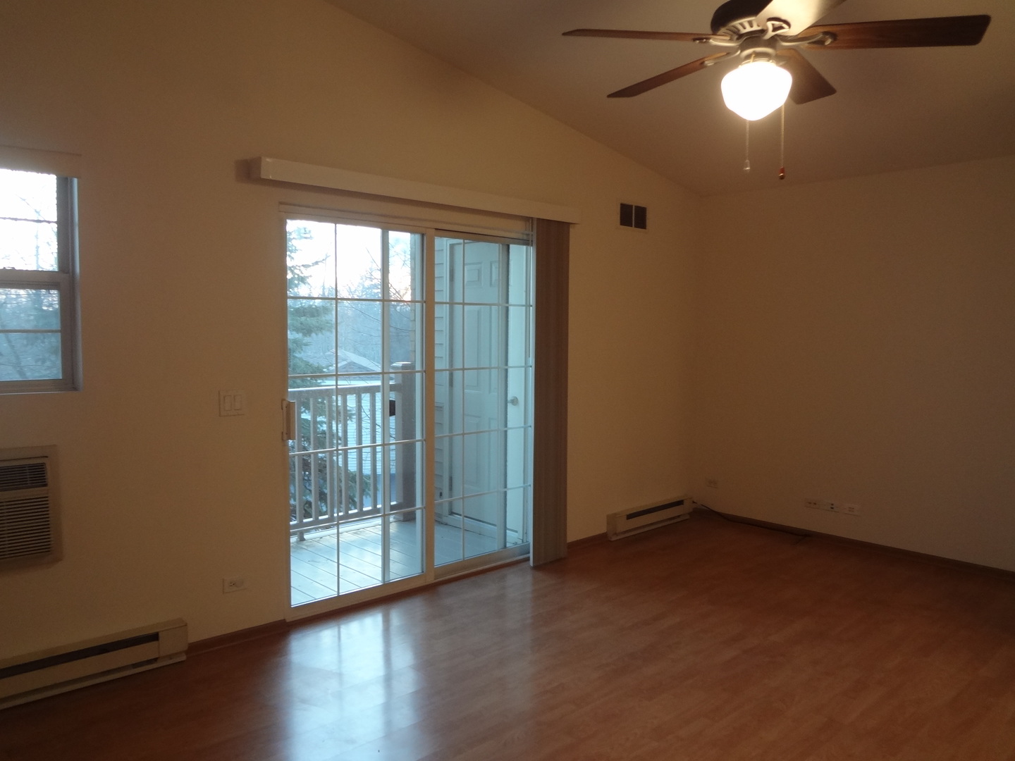 1548 W Sand Bar Court Unit: 2B