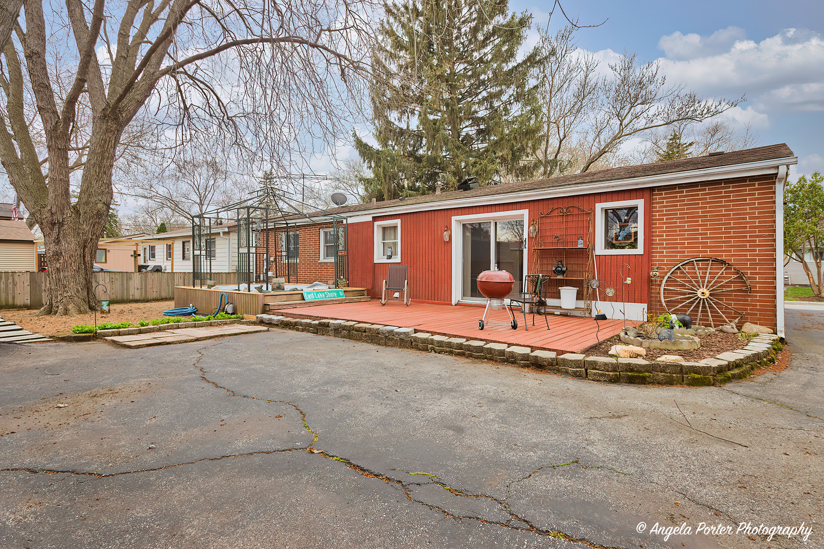 390 WILLOW Road